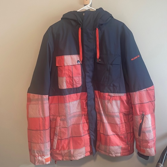 Ski coat - Picture 1 of 4
